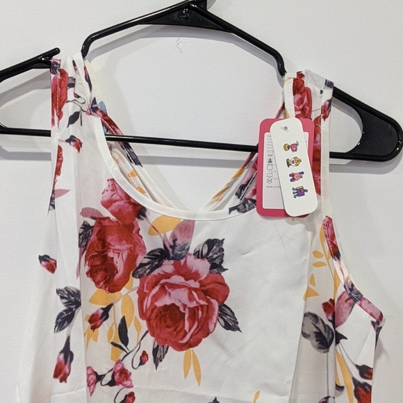 Sassy Floral Print Maternity Tank - Picture 6 of 6
